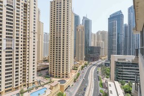 Apartment | 1 bedroom, Internet - Beautiful 1 Bedroom in Marina Sleeps 4 With Pool (Dubai)