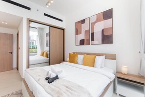 Apartment | 1 bedroom, Internet - JVC Apartment Sleeps 4 With Pool View (Dubai)