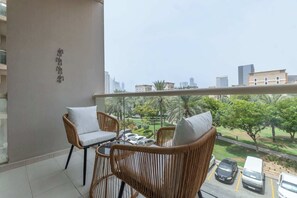 Apartment | 1 bedroom, Internet - The Greens for 2 in an Amazing Location (Dubai)