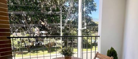 Elite Apartment | Outdoor dining