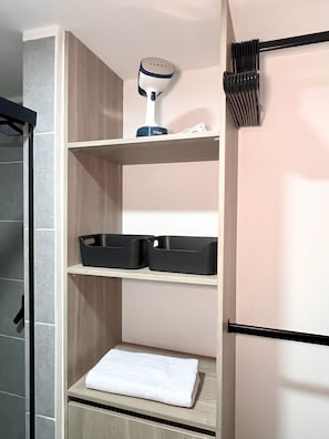 Basic Apartment | Interior