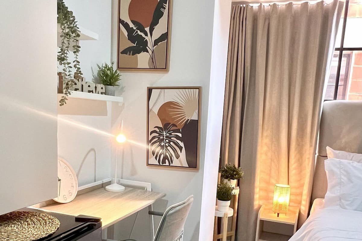 Basic Apartment | In-room safe, desk, laptop workspace, iron/ironing board