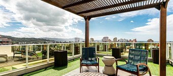 Sophisticated fit With 3 Suites Jurere Les403