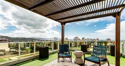 Sophisticated fit With 3 Suites Jurere Les403