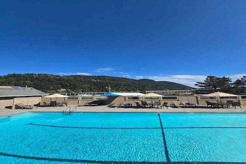 Boat Rental at Marina_Heated Pool_Ocean Views