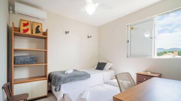 Apartamento básico | 2 quartos, Wi-Fi de cortesia