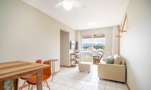 ベーシック アパートメント | リビング エリア