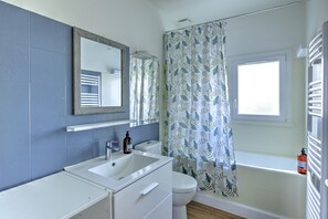 Hair dryer, towels
