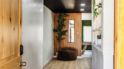 Kasa The Ridge – Desert Fun - 4 bedroom - 3 Bath - Pool Table - Mini Golf