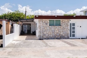 Exterior - Arena Studio 134A on Isla Verde Beach (Carolina)