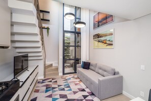 Basic Apartment | Living area - Apt w/ Swimming Pool 6min From Jurere Beach Jpr217 (Florianópolis)