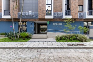 Exterior detail - Ap a Cond. w/ Pool and Gym, 350m the Beach Jpr212 (Florianópolis)