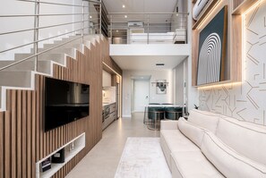 Basic Apartment | Living area