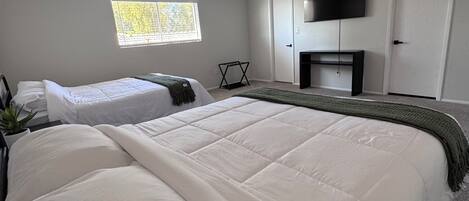 2 bedrooms, iron/ironing board, WiFi, bed sheets