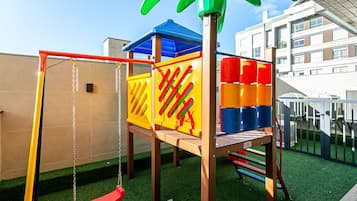 Basic Apartment | Children's area