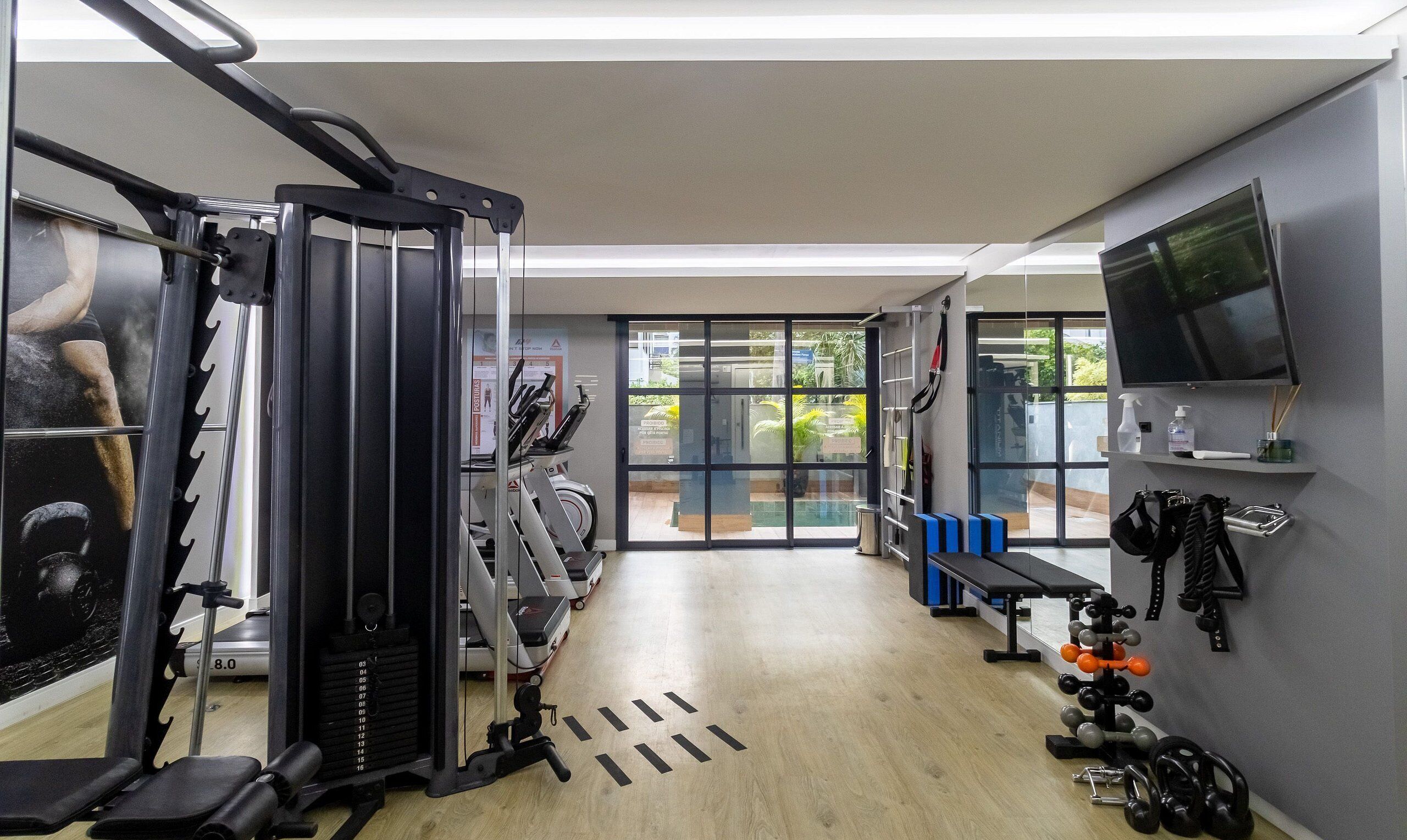 Apartamento básico | Sala de fitness