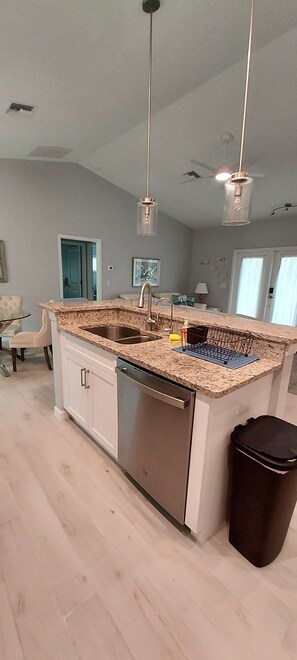 Microwave, oven, stovetop, dishwasher