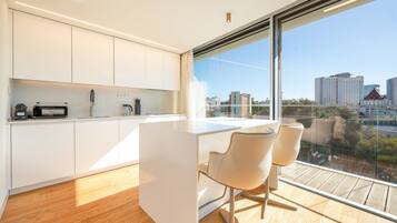 Fridge, microwave, oven, dishwasher