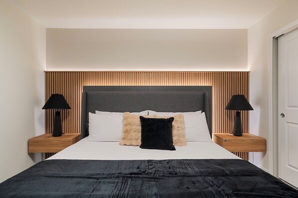 7 bedrooms, iron/ironing board, WiFi, bed sheets