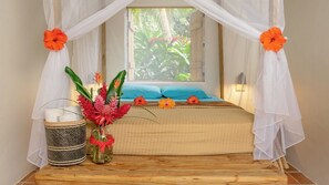 Deluxe Double Room, Garden View