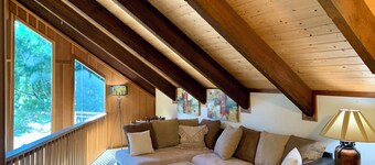 Awesome FLAT winter location in a 6-bedroom, 3-Full Bathroom Tahoe City Home!