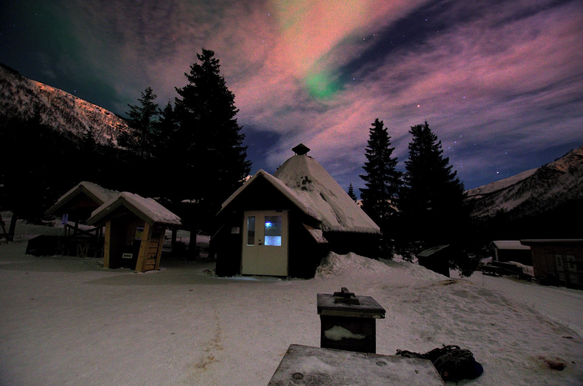 المنشأة من الخارج