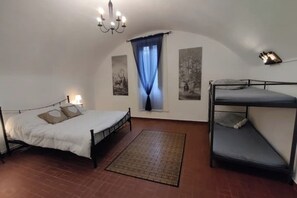 1 makuuhuone, vuodevaatteet