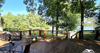 Serenity At The Lake - Family Getaway