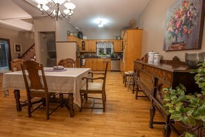 Apartamento Deluxe, 2 habitaciones, cocina, vistas al jardín | Wifi gratis y ropa de cama