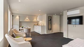 Apartment with city view - No. 1