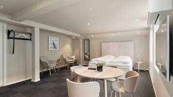 Apartment with city view - No. 3 | Area keluarga