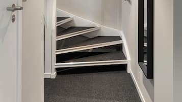 Cortinas blackout, tabla de planchar con plancha y wifi gratis