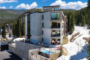 Exterior - New Ski-in/out VIEWS Garage Parking Hot Tub (Winter Park)
