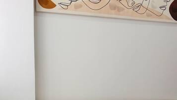 Bügeleisen/Bügelbrett, Bettwäsche, Rollstuhlgeeignet