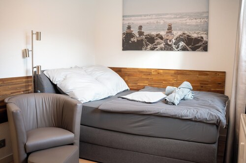 Small modern, cozy apartment at the Kurhotel 1 minute walk to the Lahn