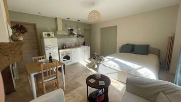 Fer et planche Ă repasser, Wi-Fi gratuit, draps fournis