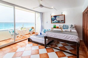 4 bedrooms, desk, iron/ironing board, travel cot - Steps from the Sea: Villa for 16 People, Water Slide and Terrace (Cancún)