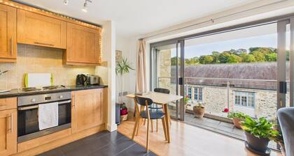 Penryn Hideaway | 1BR Near Falmouth & Coast