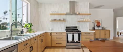Microwave, oven, stovetop, dishwasher