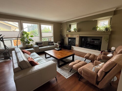 4-bedroom house in South Surrey with loads of space