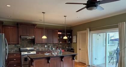 4-bedroom house in South Surrey with loads of space