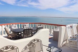 独立别墅, 多张床, 阳台 (Casa Beazley) | 室外用餐