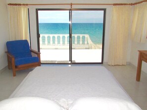 Nhà, nhiều giường, sân hiên, quang cảnh bãi biển (E-10.5) | 4 phòng ngủ, trang trí khác biệt 