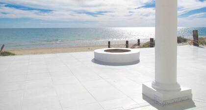 Playa Encanto Scenic Gem Ocean Front Home