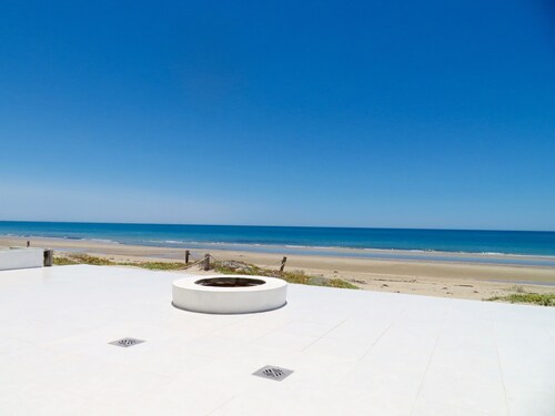 Playa Encanto Scenic Gem Ocean Front Home