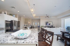 Maison, plusieurs lits, accès piscine (Margaritaville) | Intérieur
