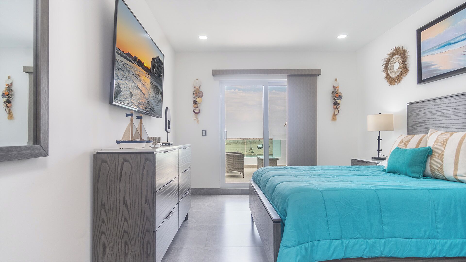 House, Multiple Beds, Pool Access, Pool View (Casa Atardecer) | 4 bedrooms, individually decorated, individually furnished, bed sheets