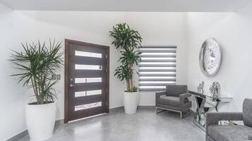 House, Multiple Beds, Pool Access, Pool View (Casa Atardecer) | Interior