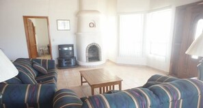 House, Multiple Beds, Patio, Beach View (Casa Luna) | Living area - Casa Luna (Puerto Peñasco)