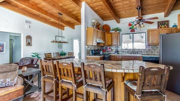 Casa, varias camas, patio (Casa Buenaventura) | Interior